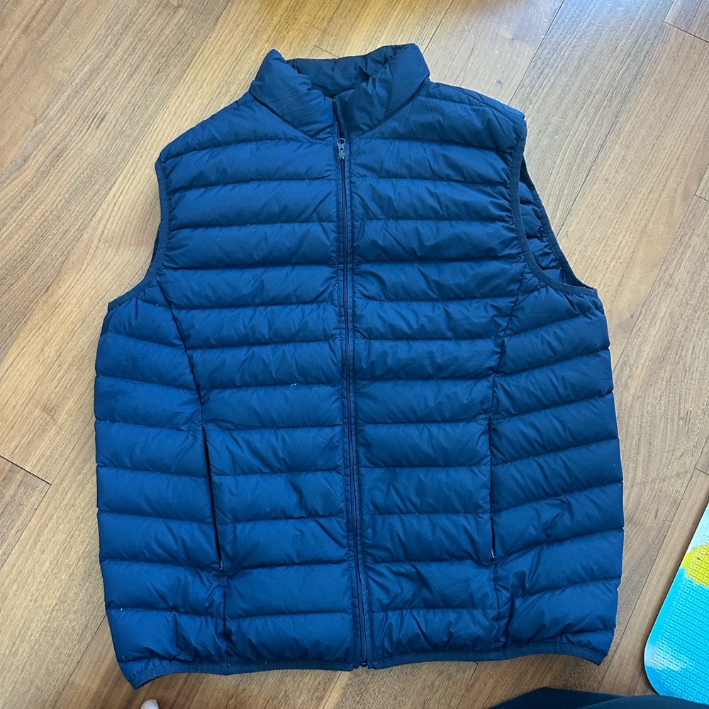 Men's Navy Puffer Vest